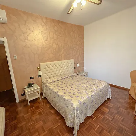 Dell'orto Otel Chiavari